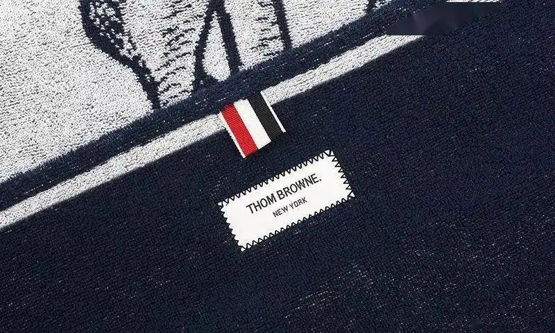 据悉,thom browne眼镜业务从7月1日起将由一支在瑞士stabio小镇成立的