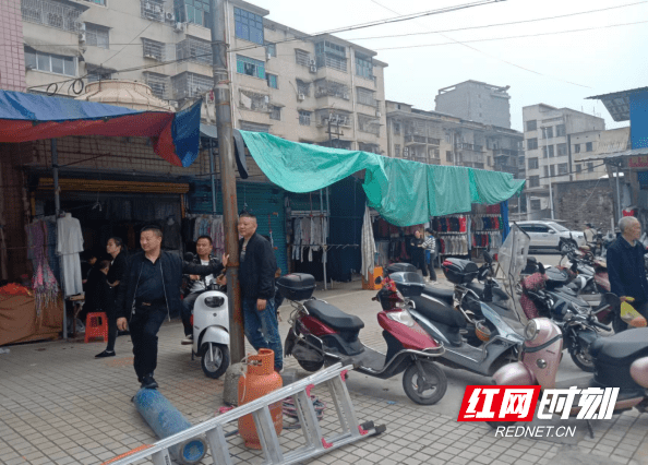 武冈市迎春亭街道：打非治违出重拳较真碰硬除隐患