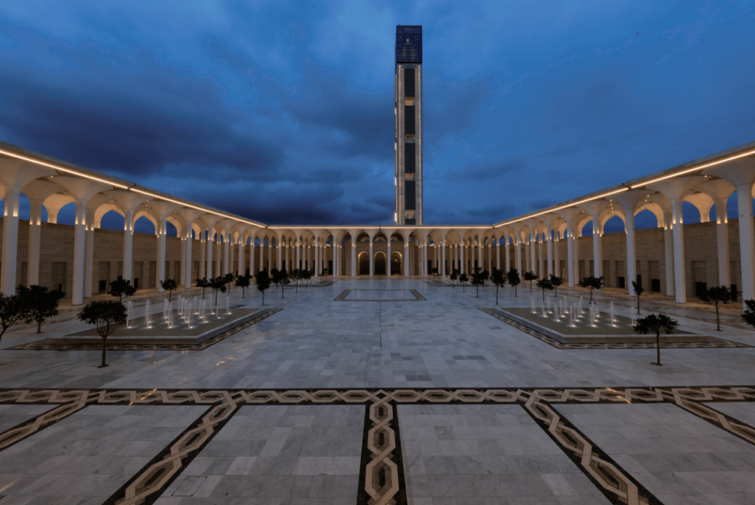 享誉世界的中国建造一带一路上的阿尔及利亚大清真寺