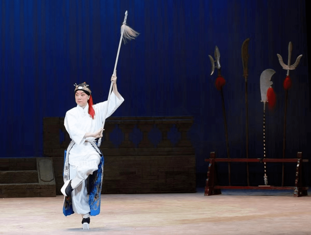 "当年看了裴艳玲主演的京剧《响九霄》后就一直念念不忘,所以这次一定