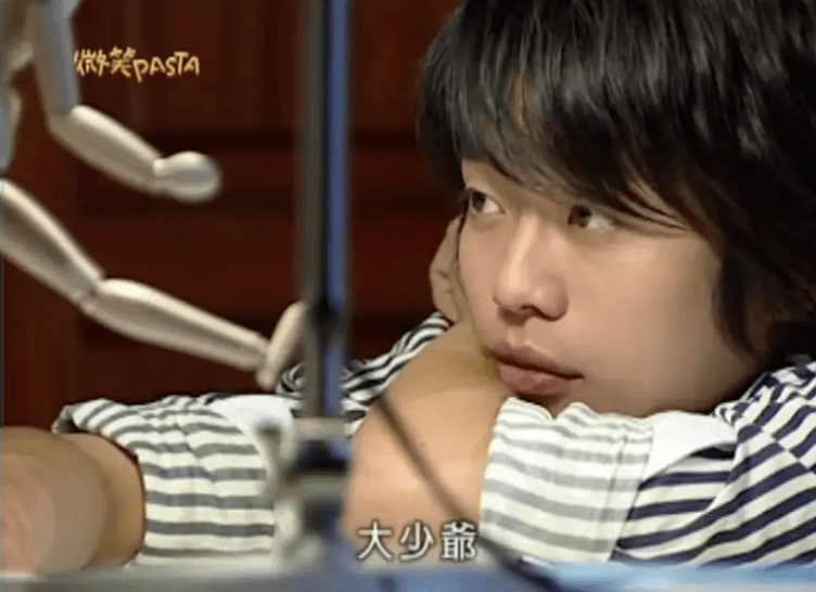 但她这剧,16年前比如今更火_何群_成晓诗_rita