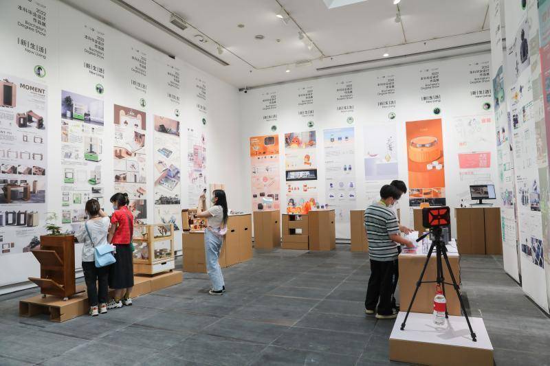 视觉盛宴创设未来2022广美本科毕业展开始啦