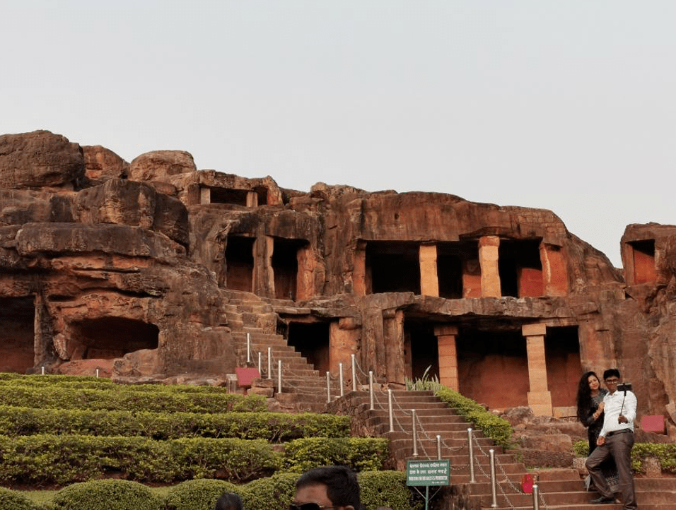 在印度奥里萨邦邂逅千年的砂岩神庙