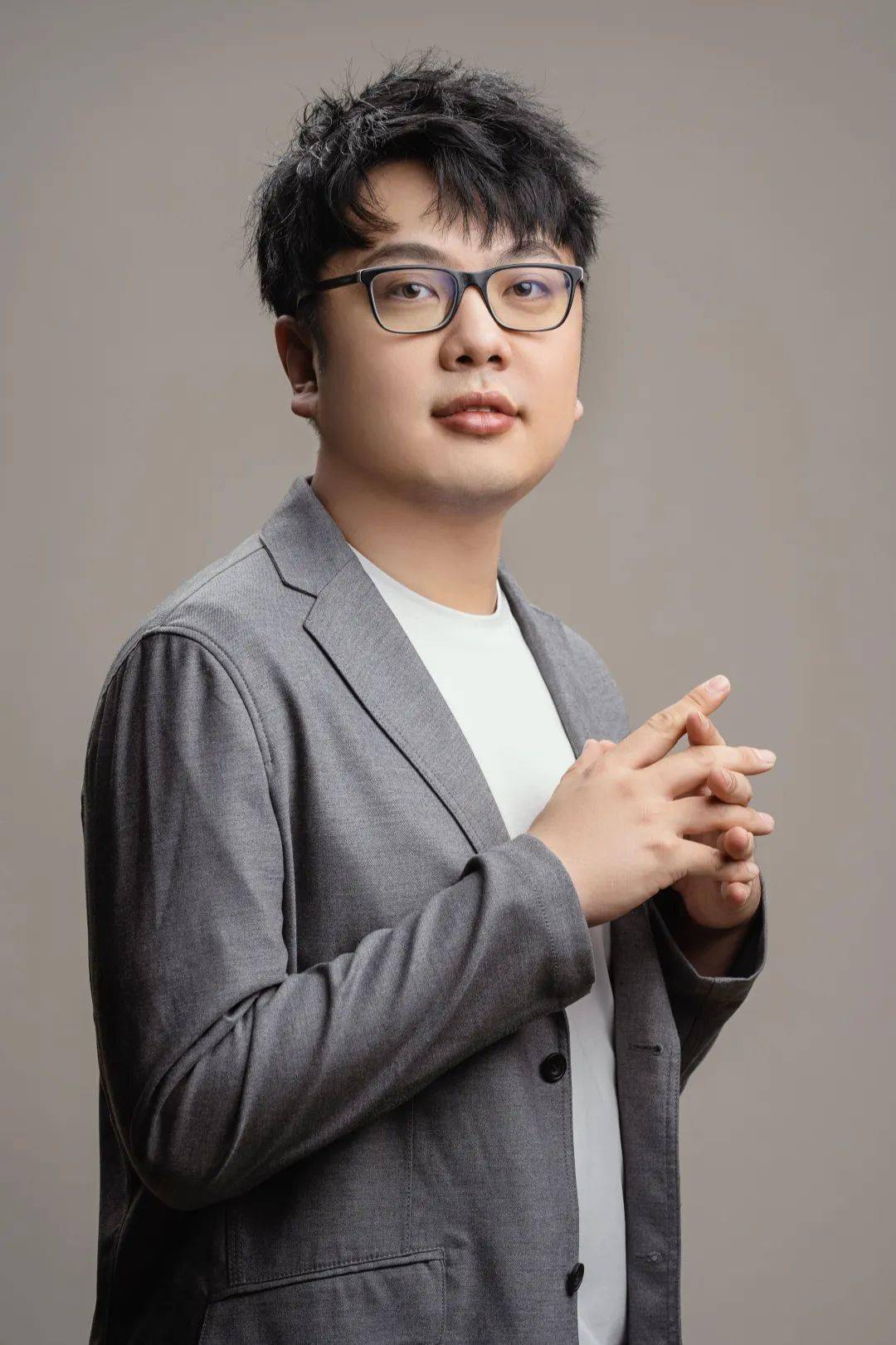 编辑部故事丨当记录别人的我们被记录_团队_石翔_杨直