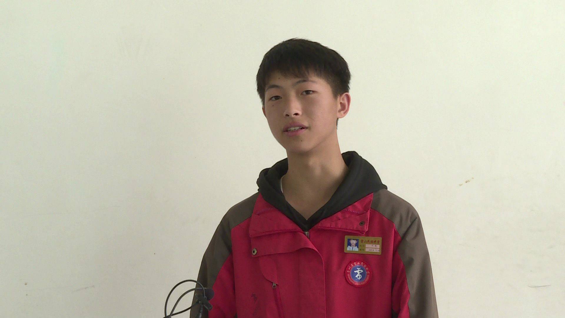 雷山县民族中学学生 刘杭支教老师们都非常和善,他们的教学方式非常