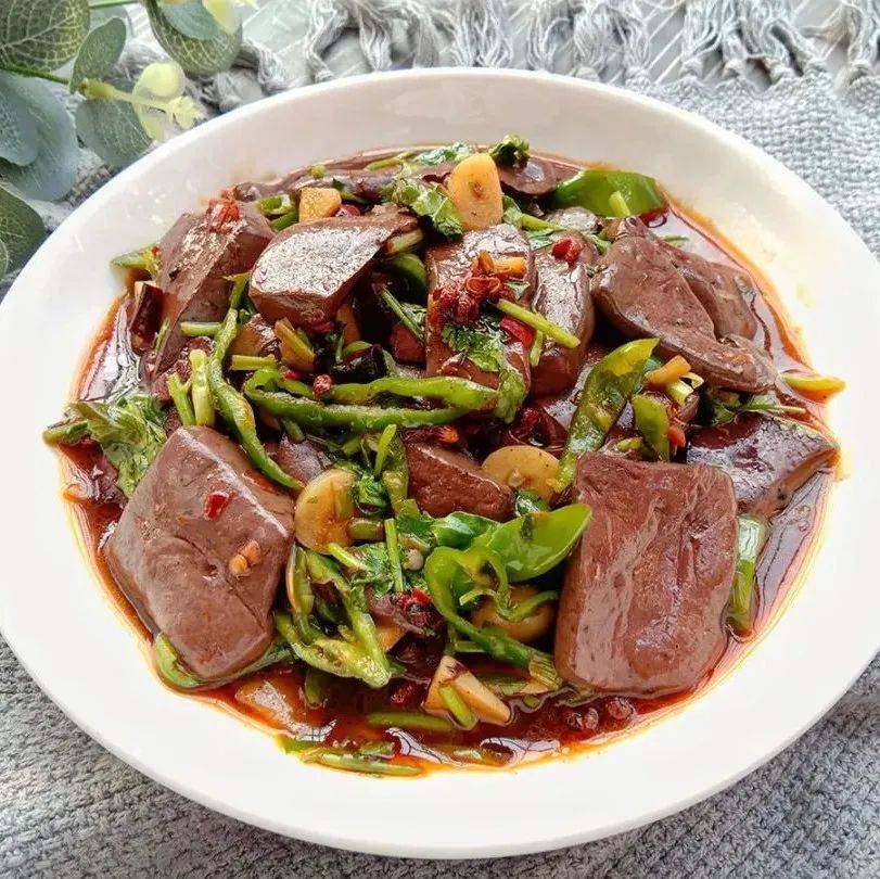 麻辣猪血,鲜嫩入味,麻辣又下饭!_花椒_豆瓣酱_香菜