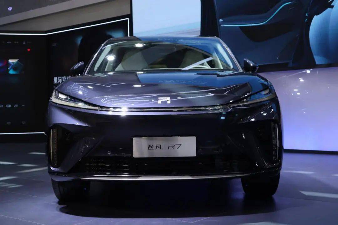 飛凡r7在2022大灣區粵港澳車展上,飛凡汽車旗下首款suv——飛凡r7