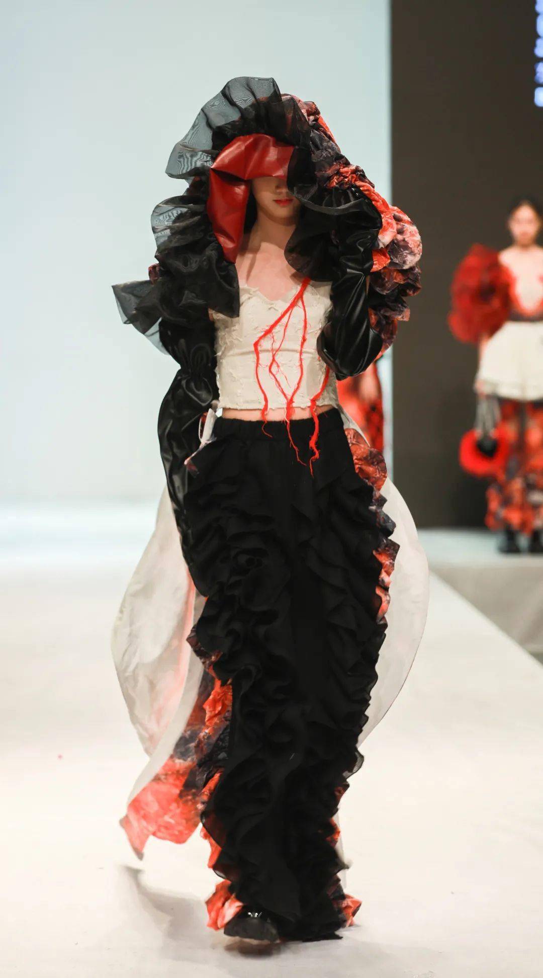 毕业展2022东华大学服装与艺术设计学院服装艺术设计系线上展