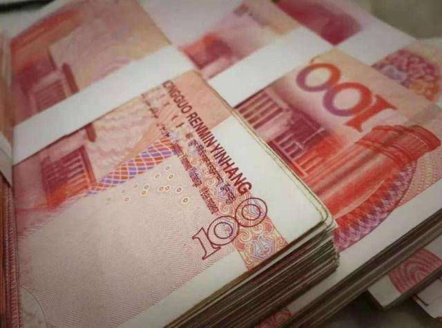 00后女孩试药赚快钱试一次9000块不想工作但需要钱