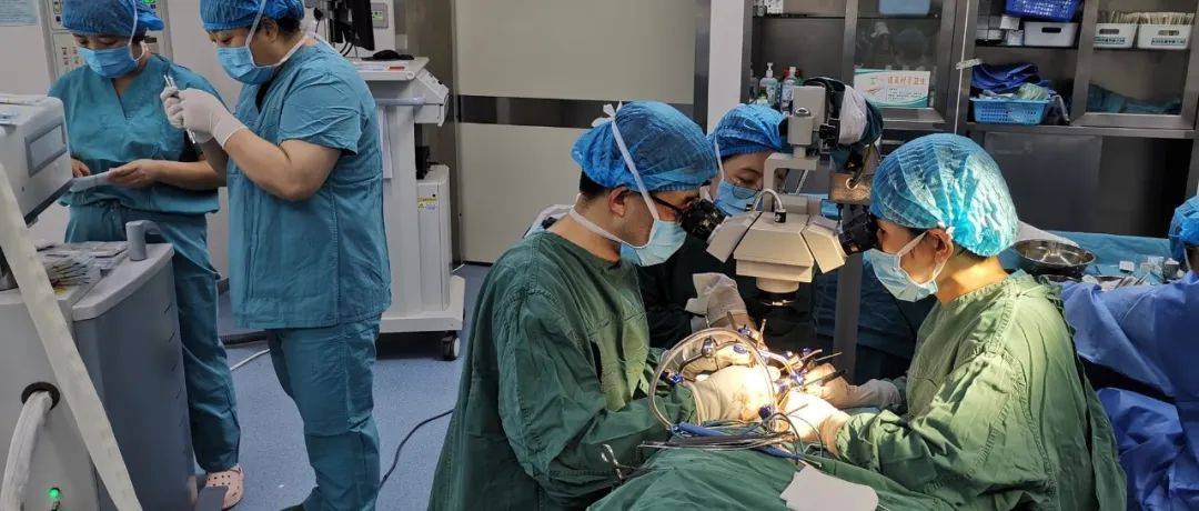 我院为一小腿严重挤压伤患者成功施行手术并取得良好效果_第三医院_神经_血管