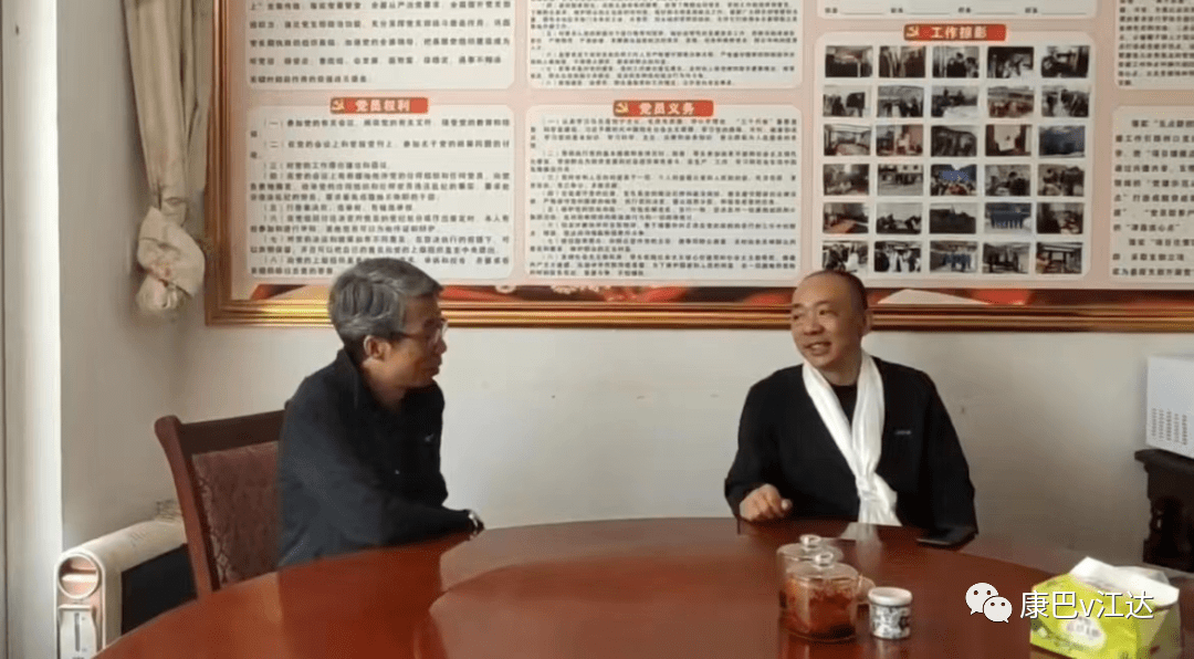 县委副书记,常务副县长崔建国及其他援藏干部亲切交谈;来到江达县人民