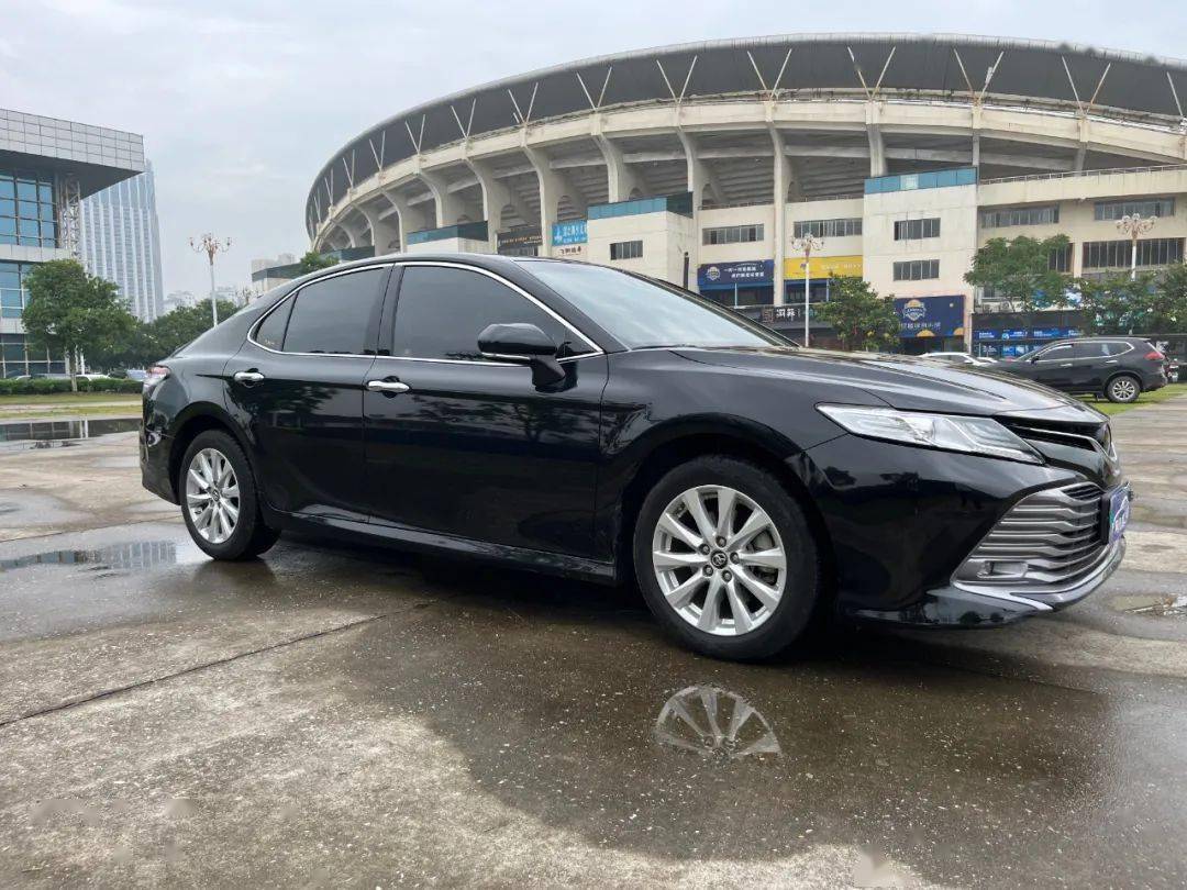 【新到精品车源:】20年 丰田凯美瑞 2.0g 豪华版