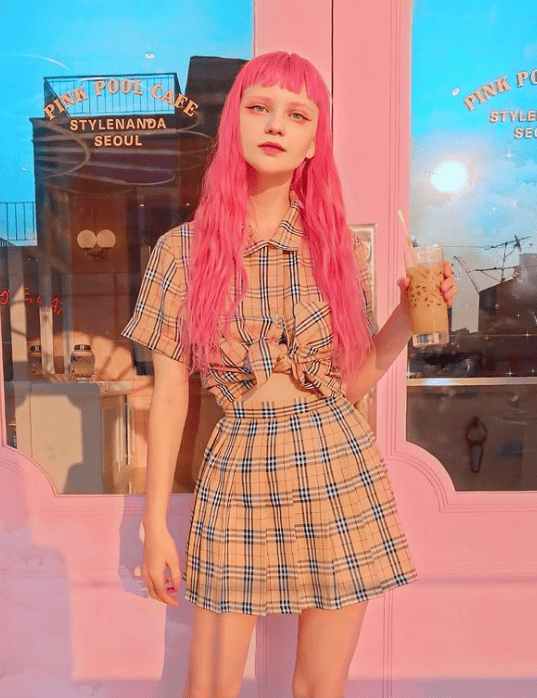 百变小妖精俄罗斯暗黑萝莉katiewestwood美照赏