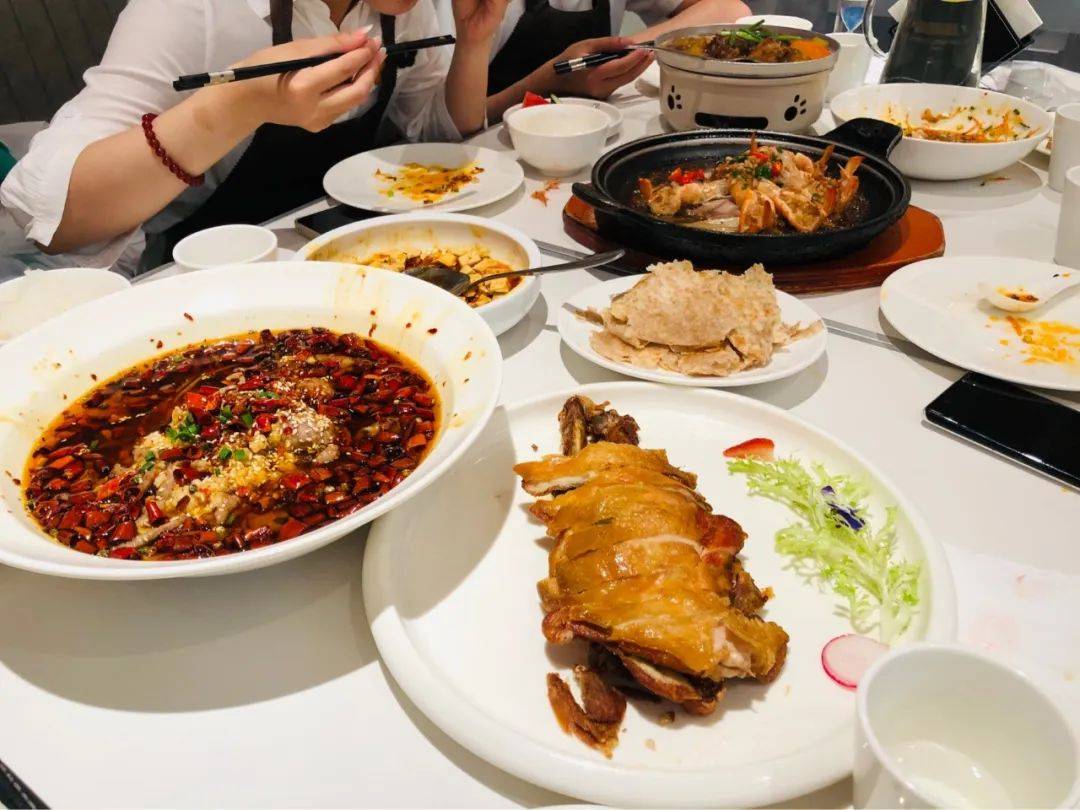 通州餐厅恢复堂食:商家连夜备菜!_顾客_北京市_餐饮