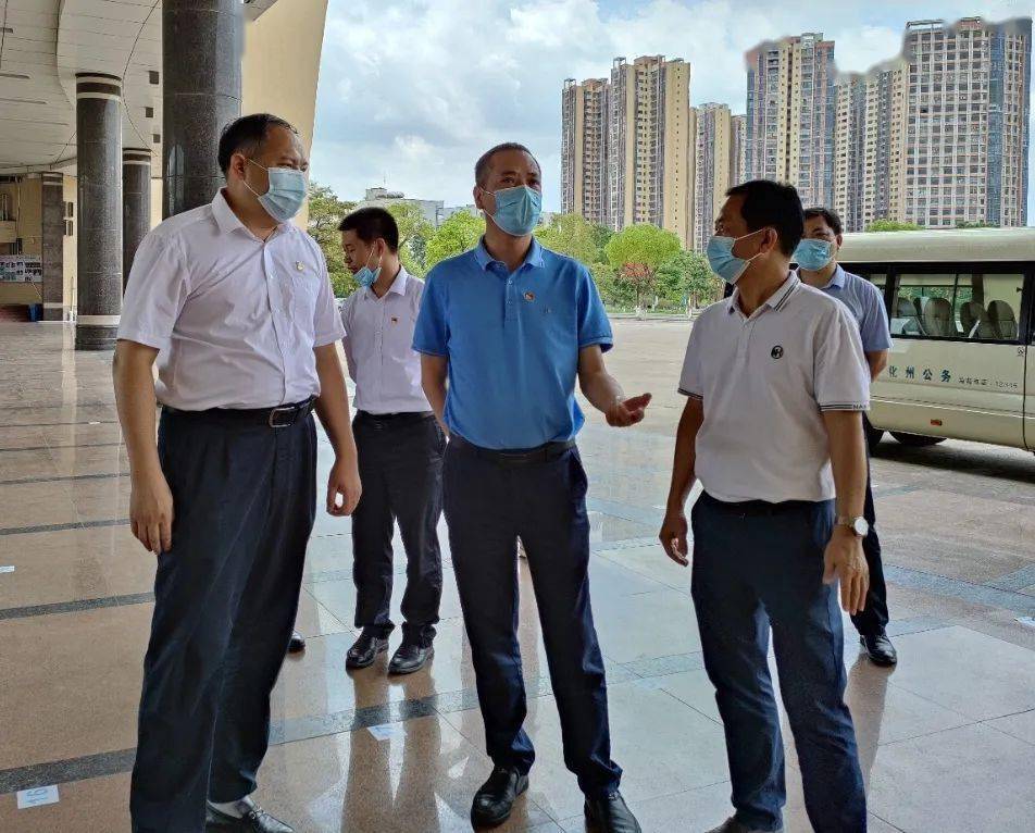 2022年6月6日新闻邓泽友检查督导校园安全高考备考及疫情防控工作