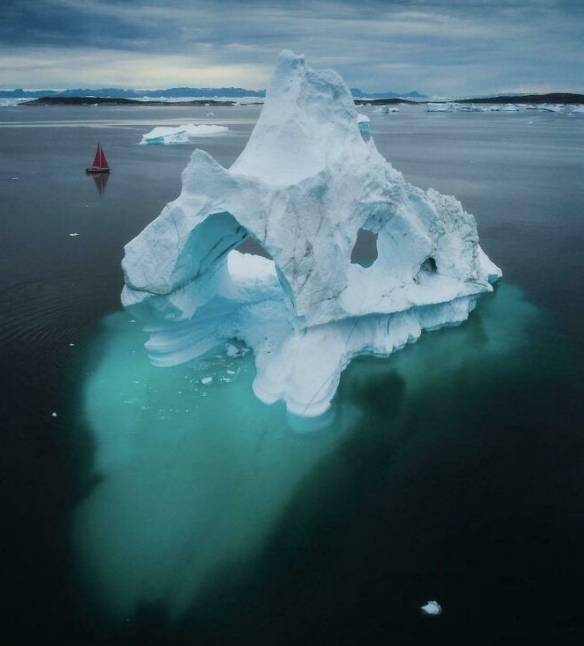 深海恐惧症要犯了网友分享深不见底的海洋奇潭照