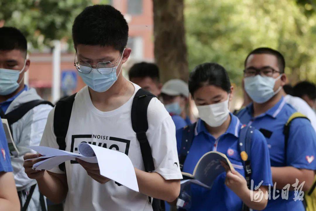 加油吧少年直击2022河北高考现场