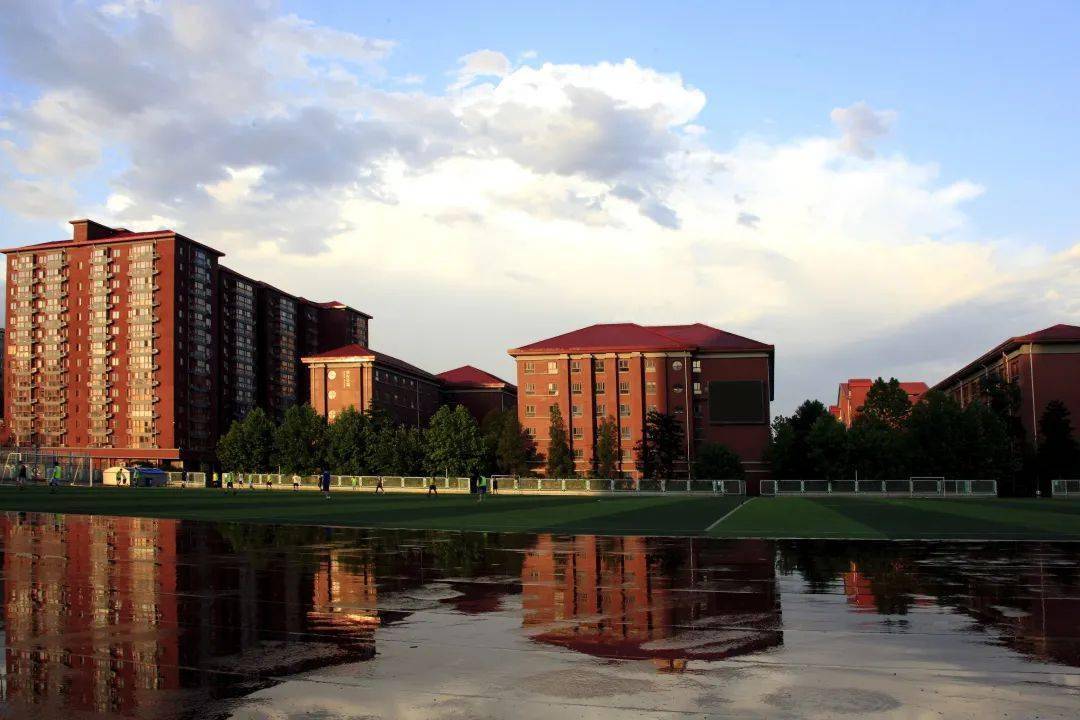 关注十一学校及新建盟校招聘教师