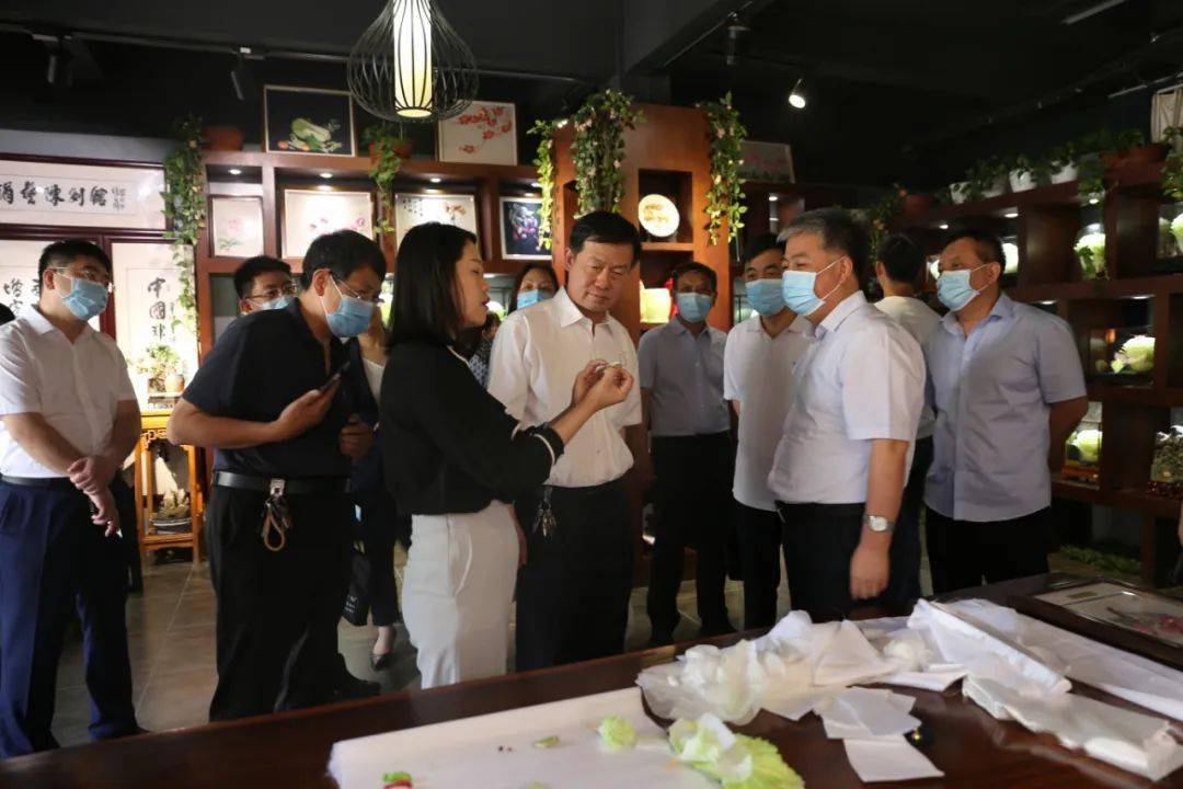 侯津琪到滑县调研老字号保护传承与发展情况