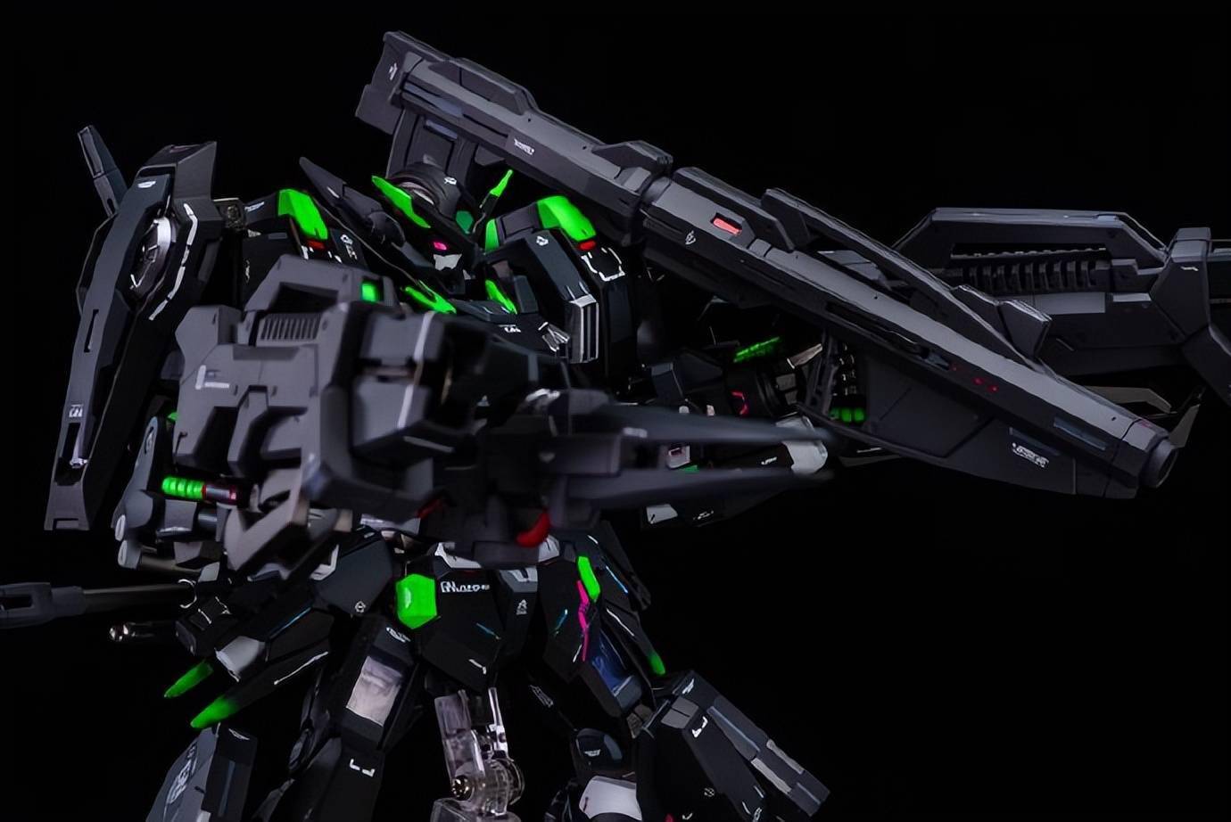 创战纪配色全装备正义女神高达模型