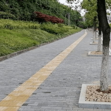 市政之窗:这里的人行道迎来改变