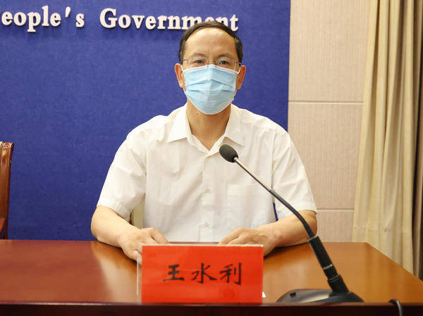 焦作市十一中学校长王水利回答记者提问今年中招成绩总分为600分.