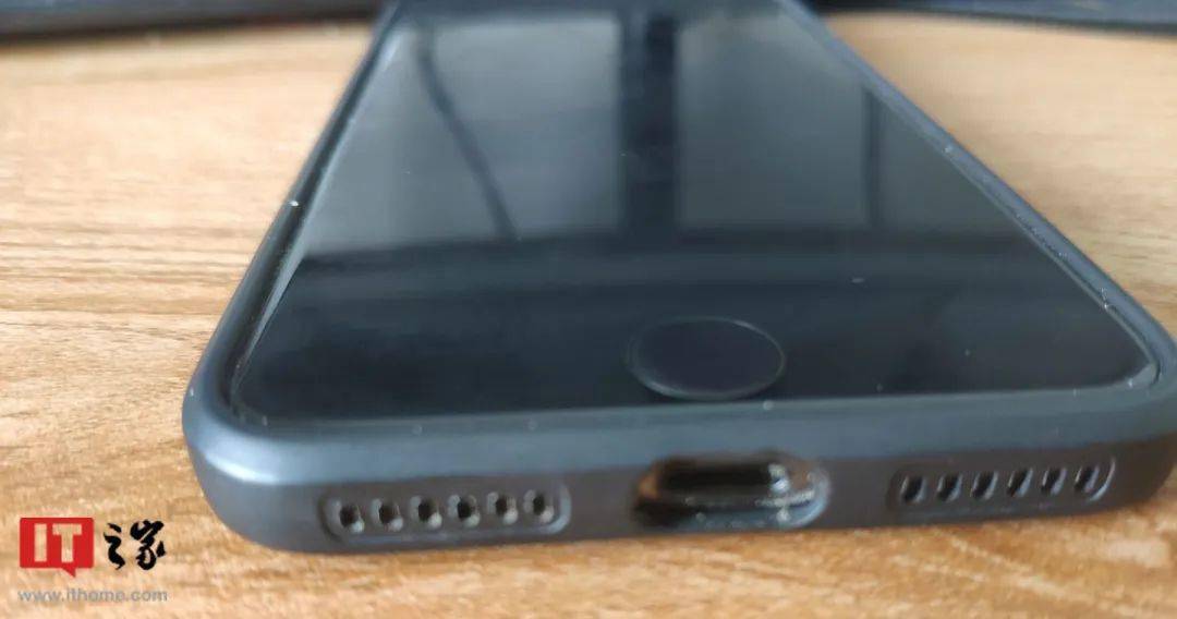 科技大事件 丨 M1 芯片被攻破；iPhone 15 真要上 USB 接口？