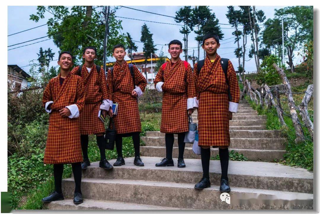 不丹服装的穿法图片