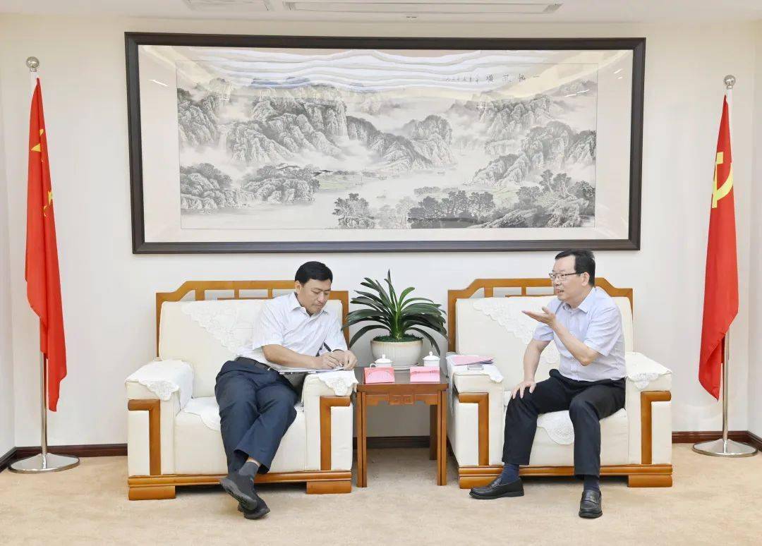 6月10日上午,省水利厅党组书记,厅长刘琳会见到访的福州市副市长