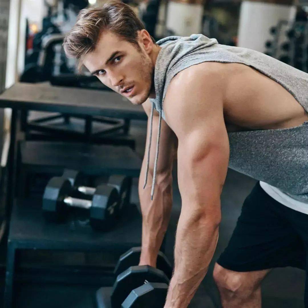 宠妻人设翻车的海王离婚5个月新恋情曝光女主竟是她