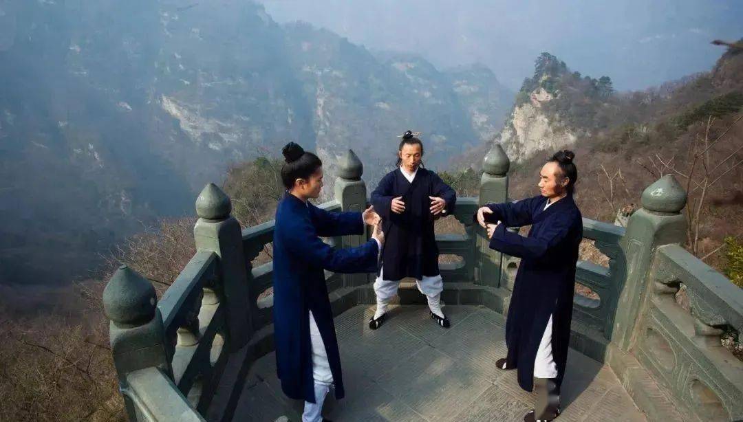 怎样练好三心并站桩