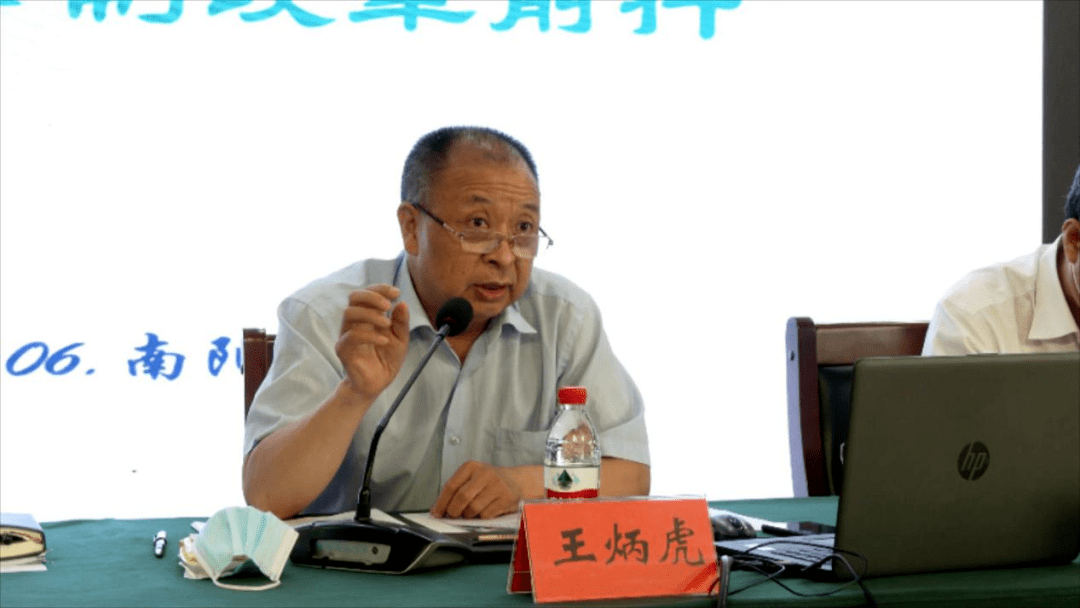 镇平县副县长王长师,邓州市副市长魏新果,桐柏县副县长申凯分别就各自