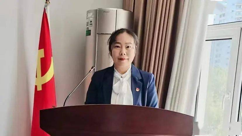 李丽双让青春在春天的事业中闪光