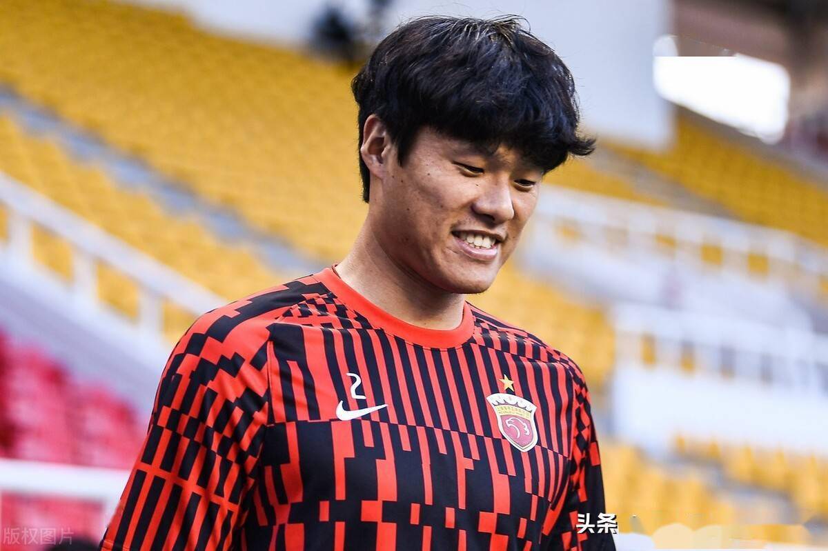 裁判专家:上海申花队绝平有效正确!海港球员李昂应该被红牌罚下_王学