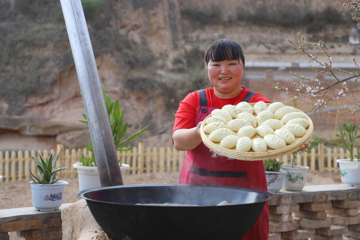 陕北网红刘倩资料图片