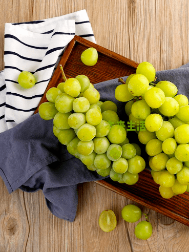 除了上面的王炸爆款,还有黄心油桃,新奇士脐橙,西鲜记羊肉串,海南蜜瓜