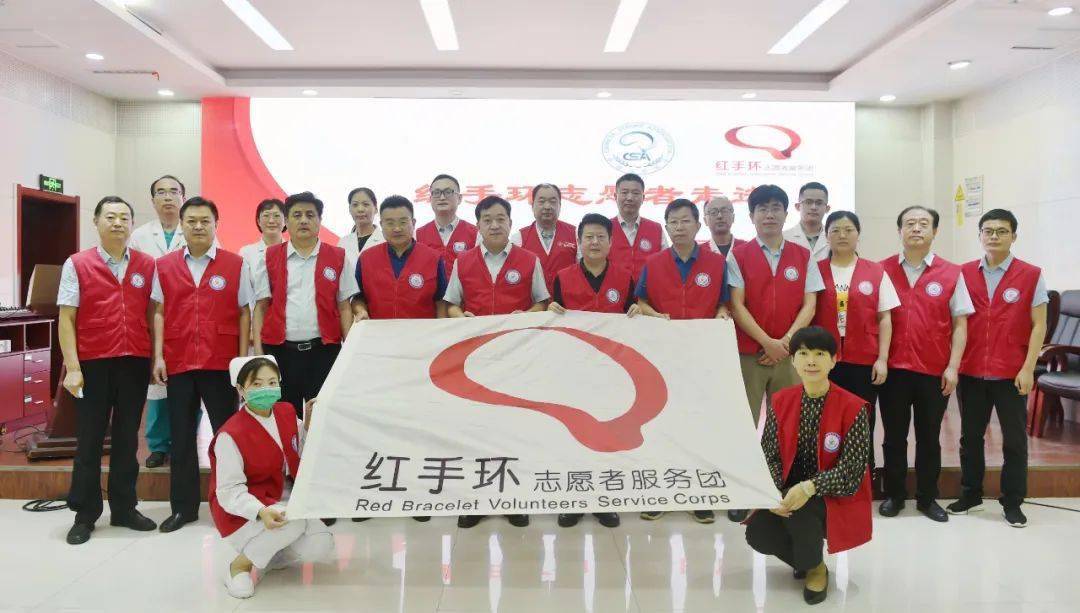 省卫健委脑卒中防治工程专家组莅临濮阳市油田总医院现场巡查指导