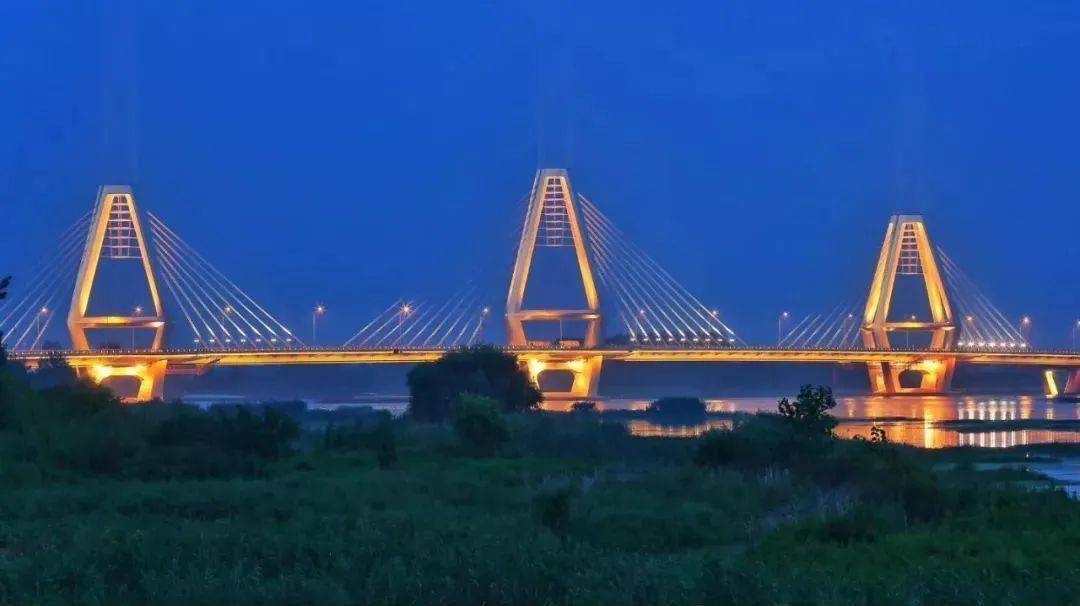 宜兴大溪河人行桥图片