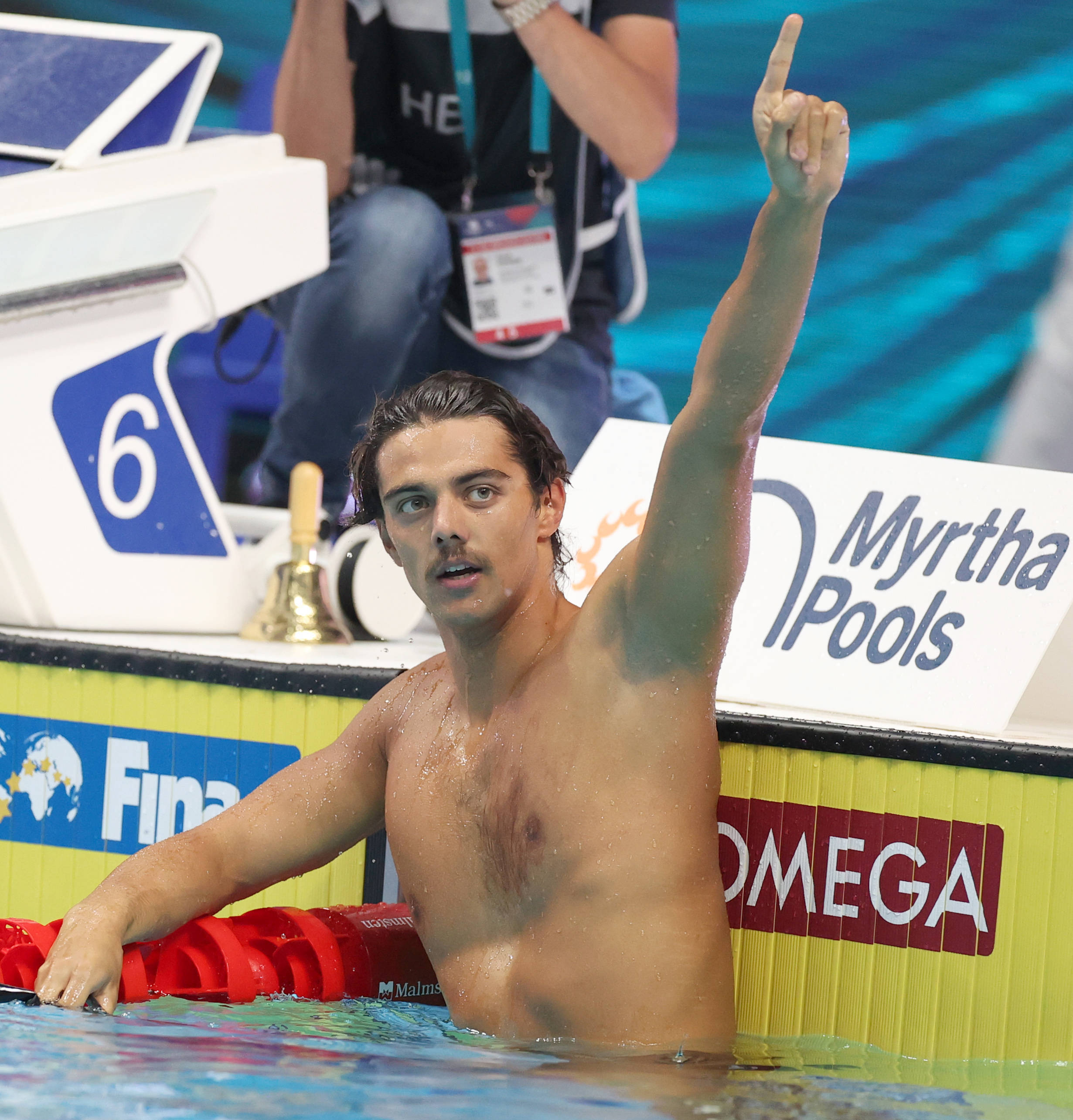 游泳世锦赛意大利选手打破男子100米仰泳世界纪录