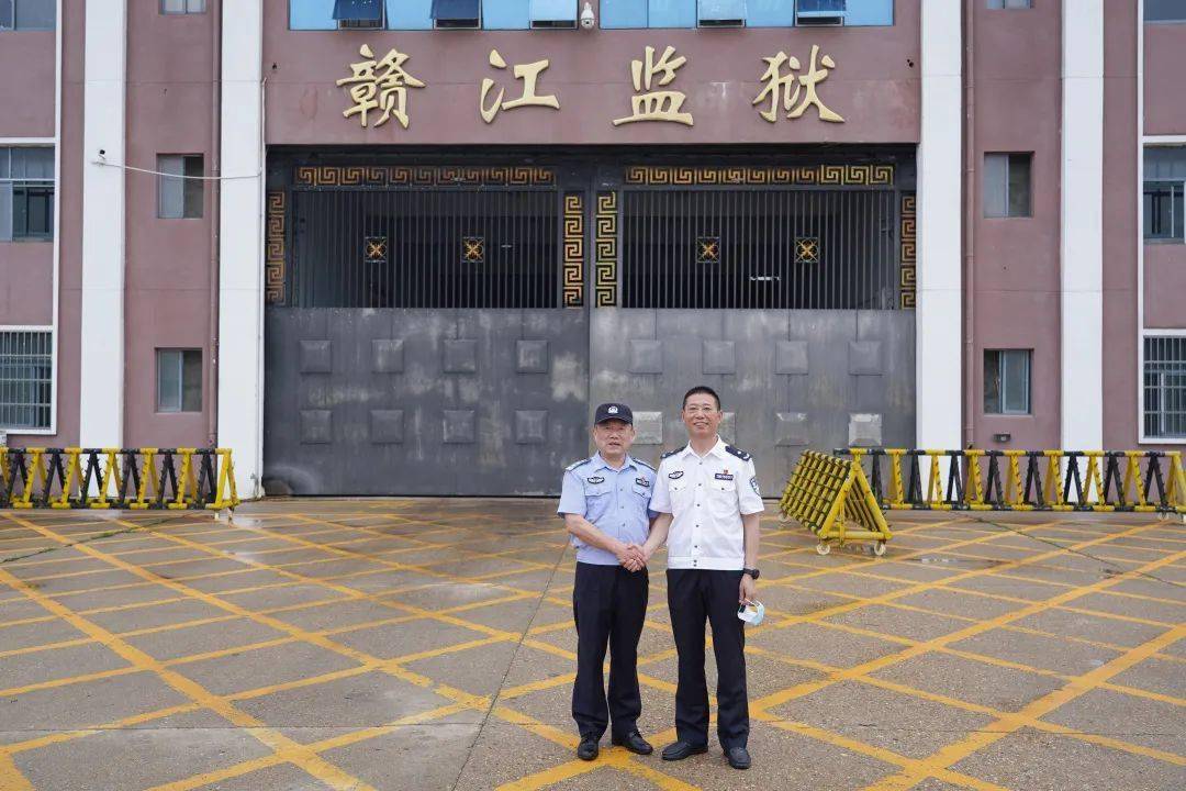 悦读朋友们我退休啦但我会想念你们的
