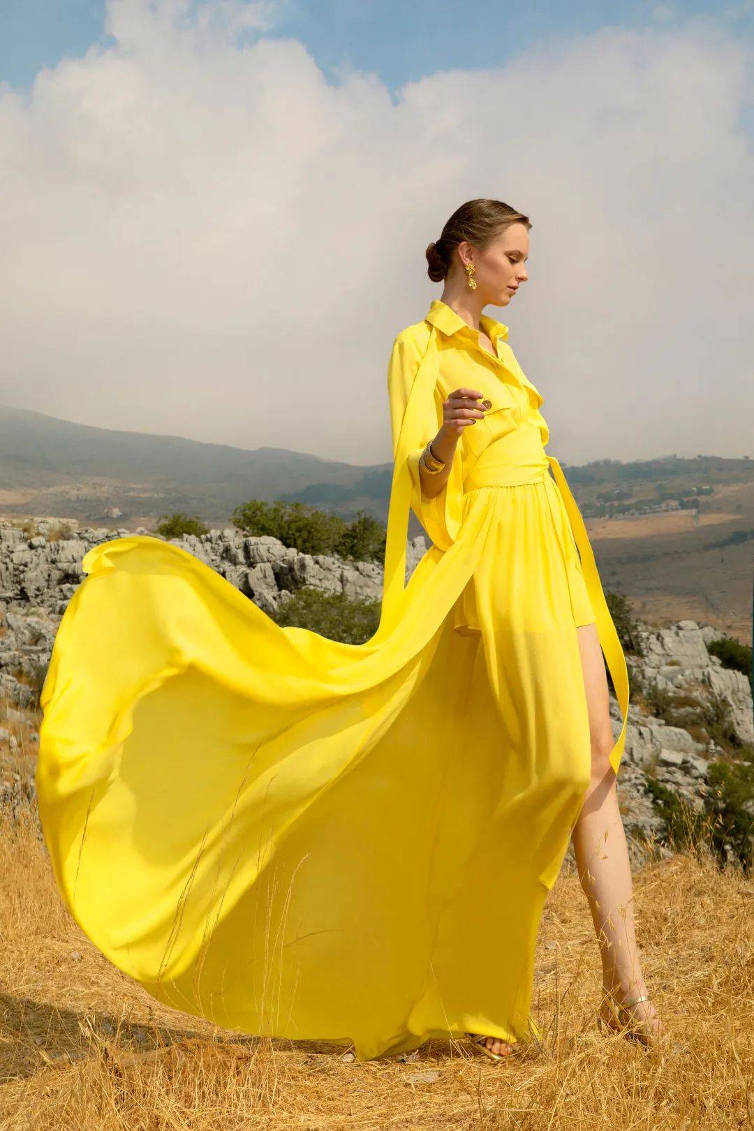 千万不要和穿柠檬黄衣服的女生合影