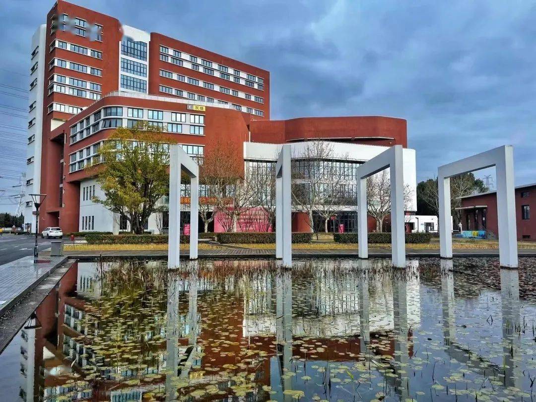 院校传真上海工艺美术职业学院2022年重庆市招生简章