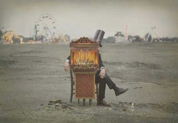 现代影像这对夫妻档以戏剧化的手段揭示残酷现实