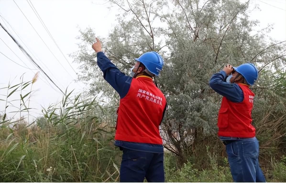 战"汛"保供电!供电员工在一线_防汛_公司_应急