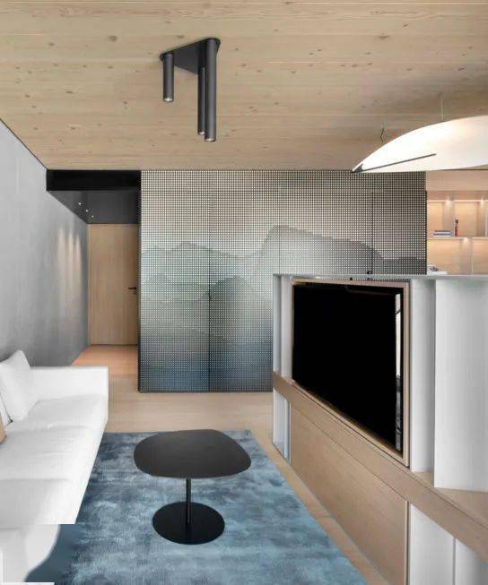 ��������ʿ���Ƶ꣬����BIG����ƣ��ݻ��Ƶ��һ������