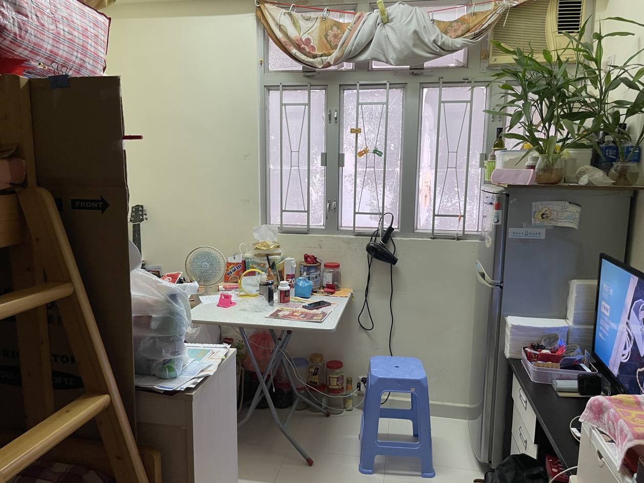 香港"劏房"住户期待房屋新政策_公屋_唐楼_问题