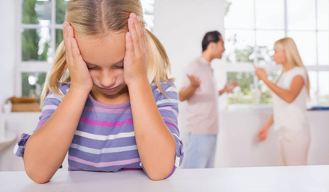 "教训孩子脾气不好时,请父母也反思下自己_丁丁_表嫂_情绪