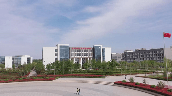 郑州市经济贸易学校修身立人 强技立业先"成人",再"成才",这里办学立