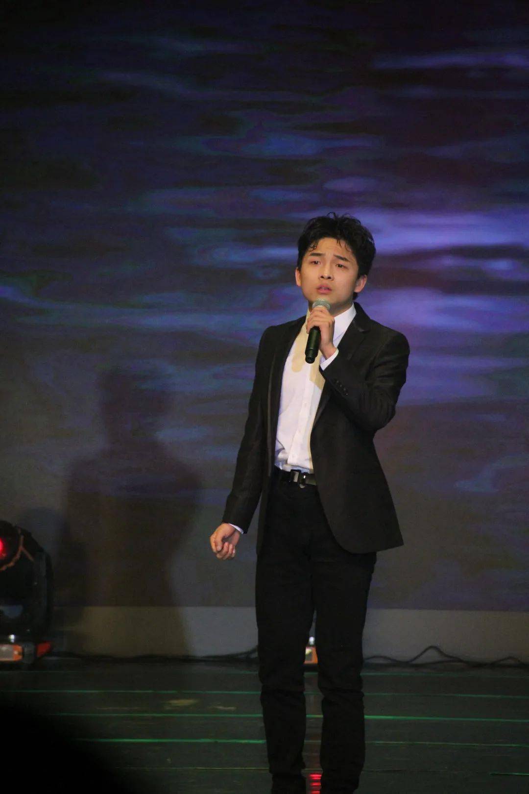 赵宗凯《我们的爱》还是找得到你藏在众多孤星之中《克卜勒》李丕恒