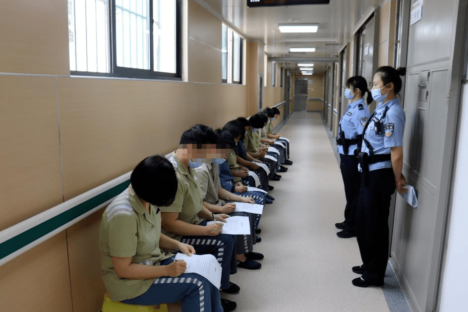 26贵州监狱全力做好禁毒大扫除收官战宣传教育工作